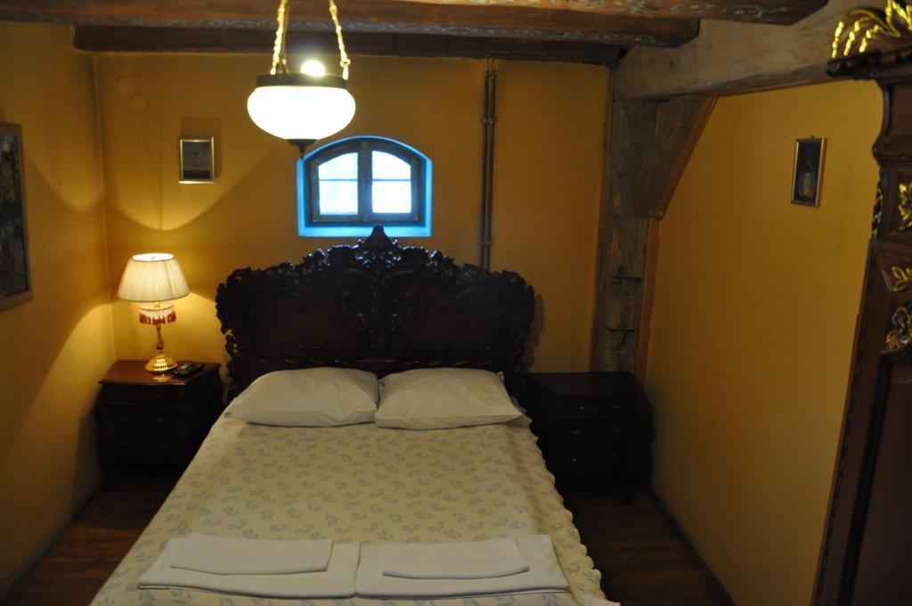 Ostoya Inn & Granary Jasionka Room photo